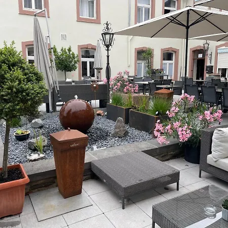 Weingutshotel Piesporter Goldtroepfchen 3* Piesport