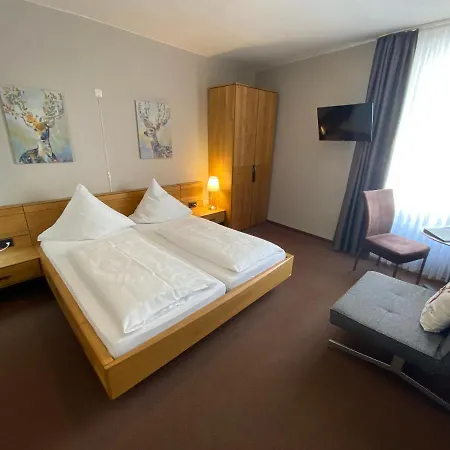 Weingutshotel Piesporter Goldtroepfchen 3* Piesport