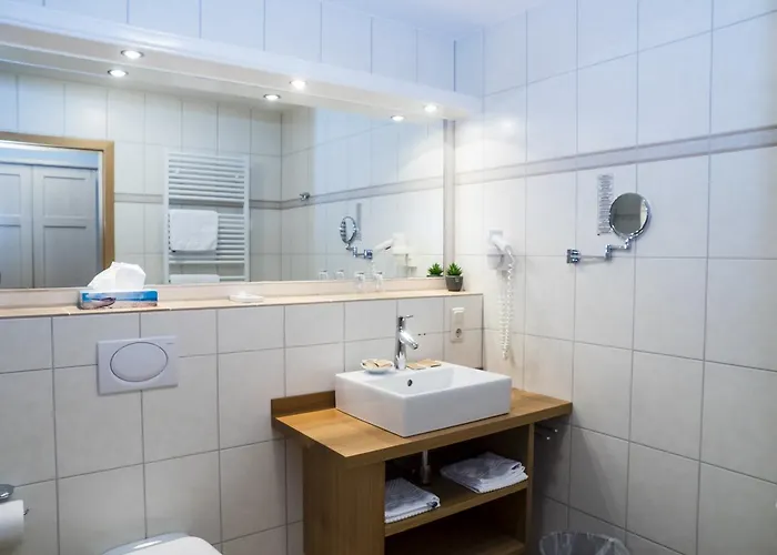 Weingutshotel Piesporter Goldtroepfchen מלון פיספורט